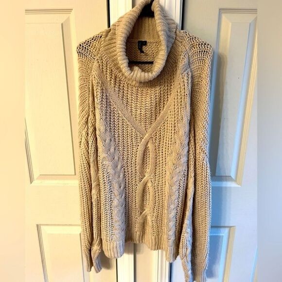 EUC Women's Knitted Cowl Neck Sweater / Size Large - Picture 1 of 3